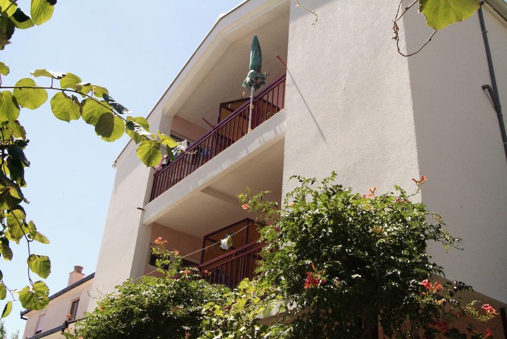 Apartments Primorac ポダツァ 部屋 写真