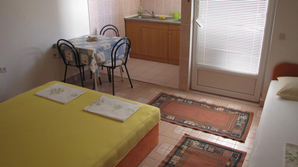 Apartments Primorac ポダツァ 部屋 写真