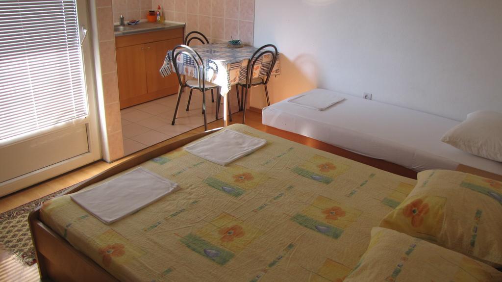 Apartments Primorac ポダツァ 部屋 写真