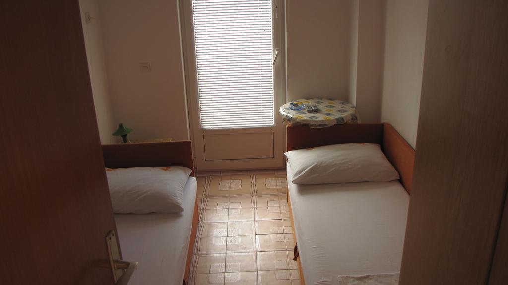Apartments Primorac ポダツァ エクステリア 写真